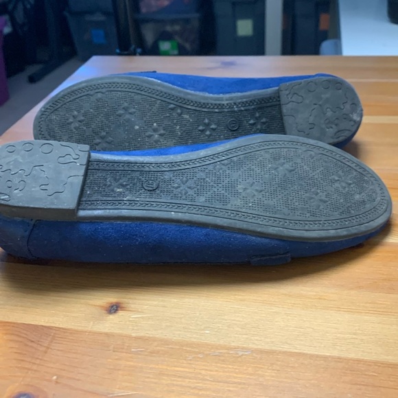 J. Mark Faux Suede Loafer w Blue & Gold Accents - Picture 5 of 7